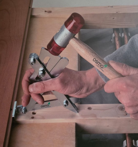 Die dritte Hand - Montagehilfe zur Verlegung